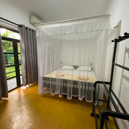 Pearl Villa Rooms And Hostel Unawatuna Eksteriør bilde