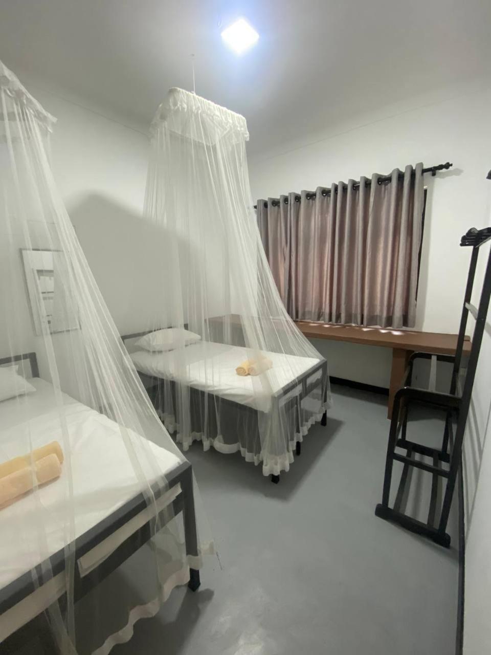 Pearl Villa Rooms And Hostel Unawatuna Eksteriør bilde